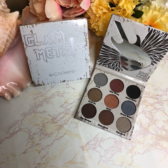 Crown Glam Metals Eyeshadow Palette - Picture 2 of 7